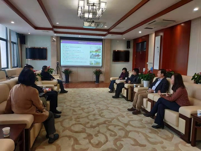 座谈会现场.jpg