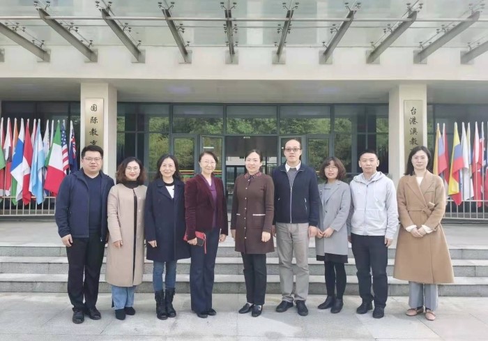 合影1.jpg 合影1.jpg